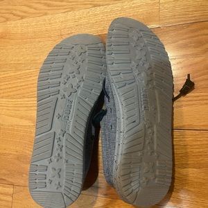 Hey Dude gray size 9